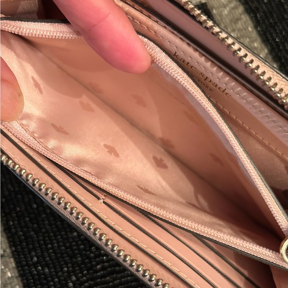 Kate Spade embossed logo Blush Pink Continental Wallet EUC - Picture 6 of 10